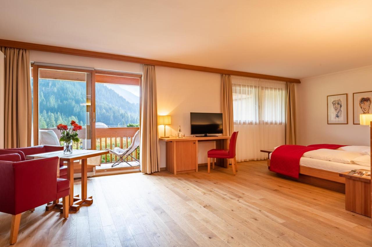 Hotel Cristal Obereggen Exteriör bild